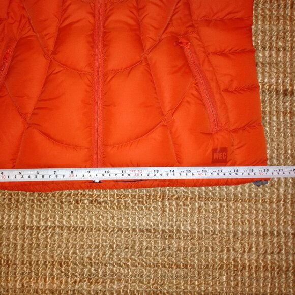 Women’s MEC Down Jacket - Size M - Picture 9 of 9